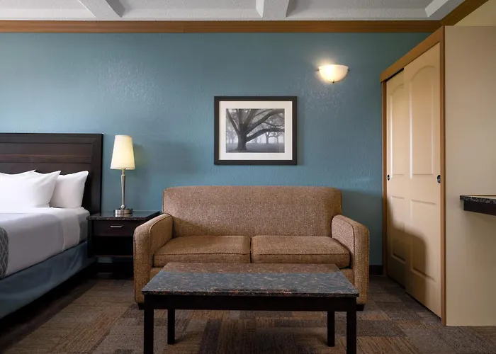 Best Western Plus Kamloops Hotel