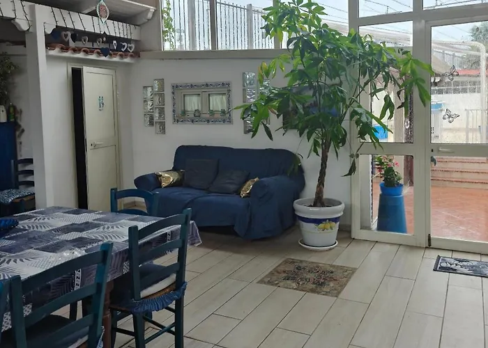 Annyhouse Via Litoranea 38