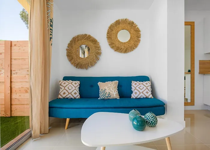 Le Grand Bleu Modern And Functional Apartment With Terrace And Parking