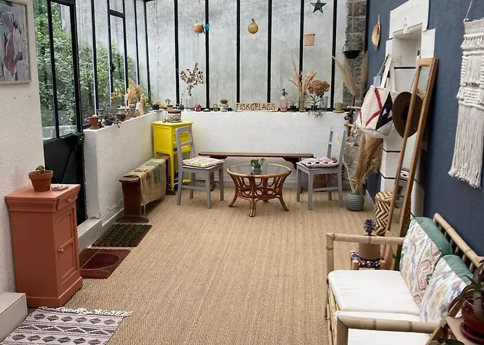 Cosy House With Garden Near City Center