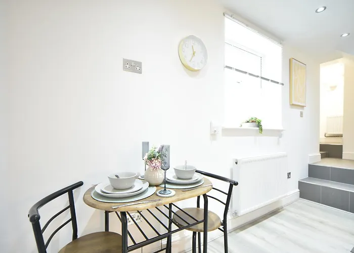 Bromley Highstreet 1 Bed Apartment, Close To Shopping Centre And Restuarants