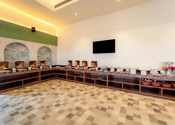 Pravasa Hotel Vijayapura
