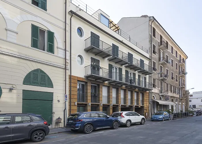 Casa Darsena Savona Con Box Auto