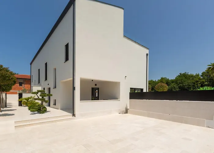 Villa Verana With Pool