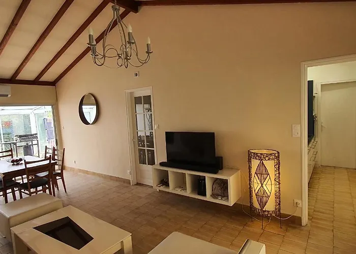Charmante Maison De Plain Pied Renovee Et Climatisee En Lisiere De Foret