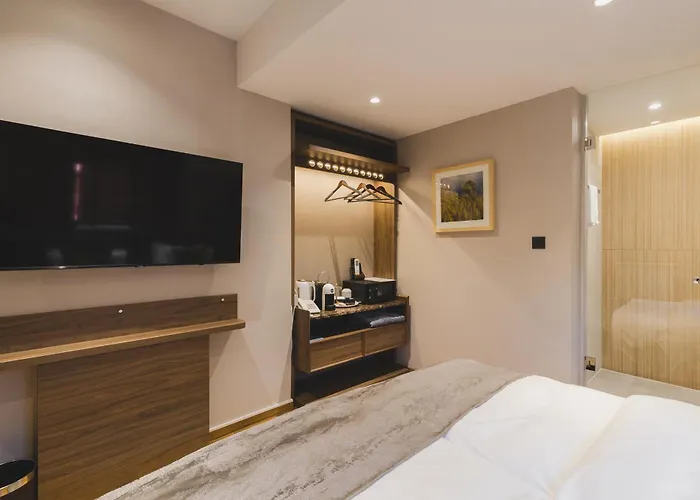 Rezident Boutique Hotel
