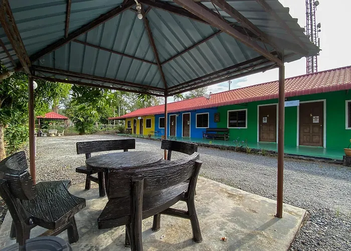 Capital O 90168 Serambi Pelangi Chalet