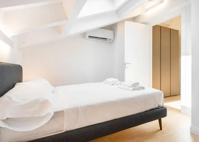 JOIVY Premium Apartments - Trieste Mazzini
