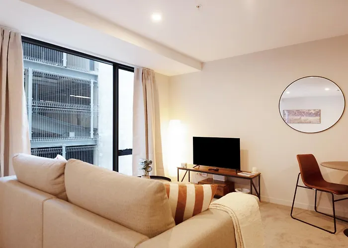 Brand New, Central & Spacious On Victoria Street