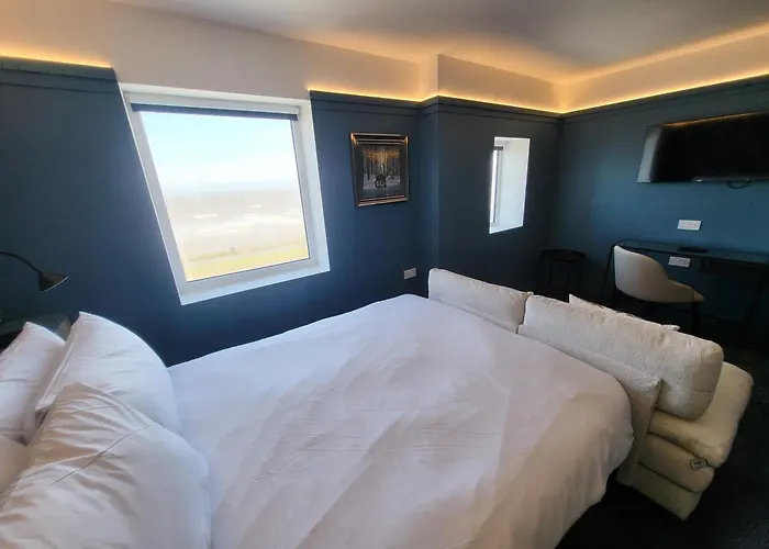 272 Accommodation