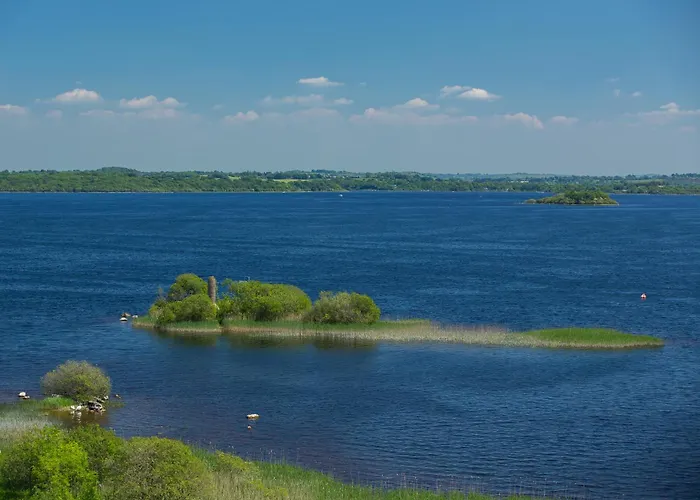 Hodson Bay Hotel