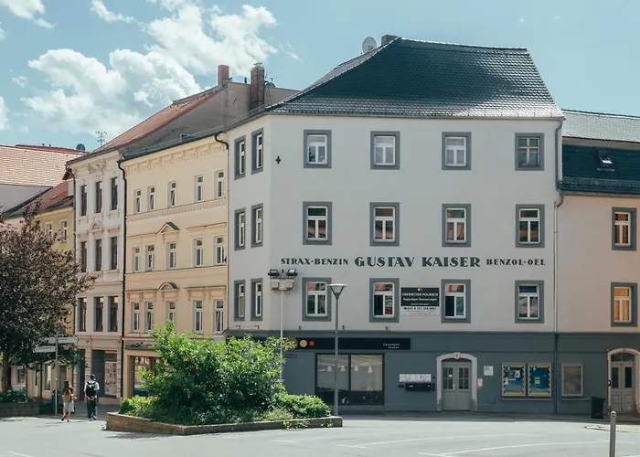 Gustav Kaiser Apartment: Historic Design in Zittau Mountains