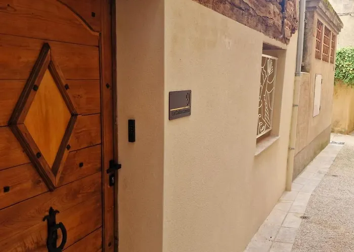 La Cadurcienne "Love Room" Jacuzzi & Piece Secrete Cahors Centre Historique