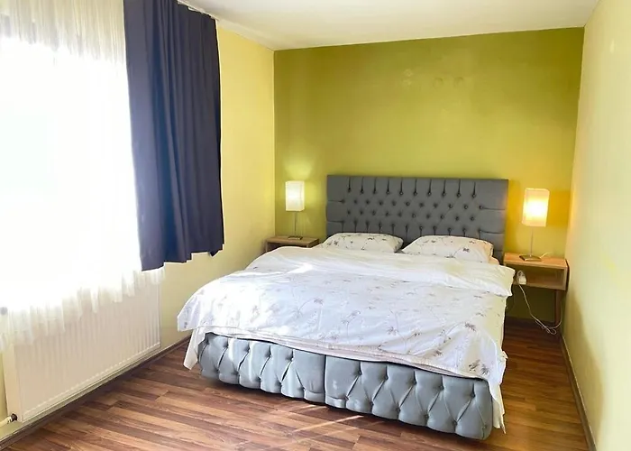 Top Location Sea View City Center Pedestrian St