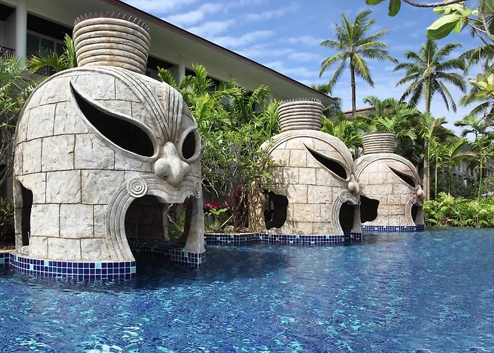 Graceland Khaolak Beachfront Resort