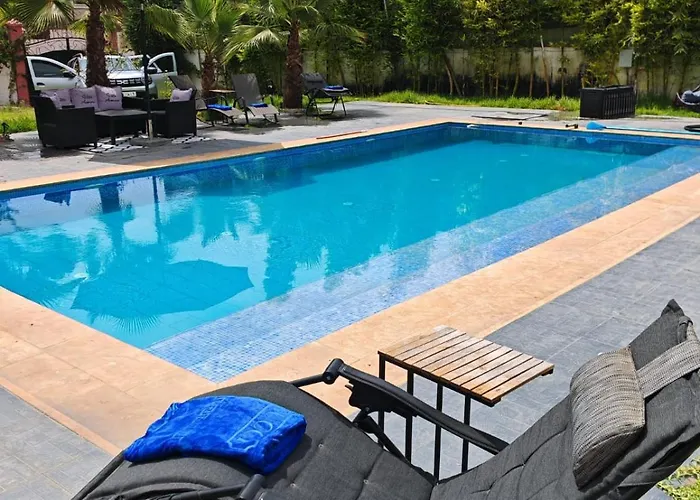 Entire Private Villa, With Private Pool & Bbq