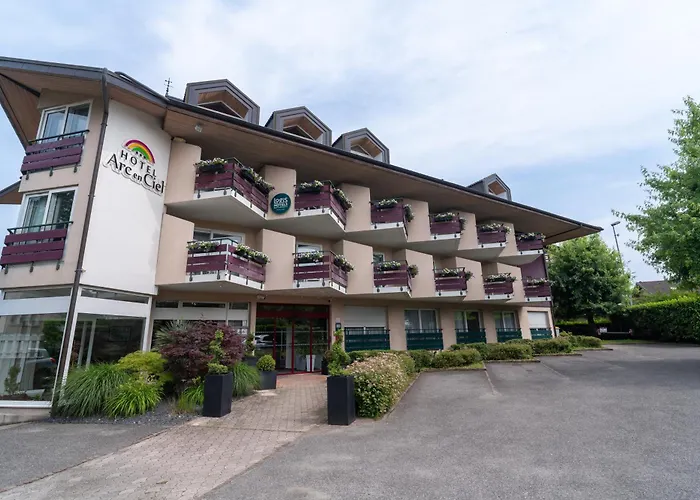 Logis Hotel Arc En Ciel