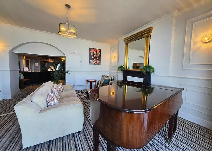 Royal Lion Hotel