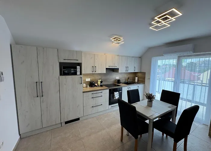 M21 Residence Sarvar