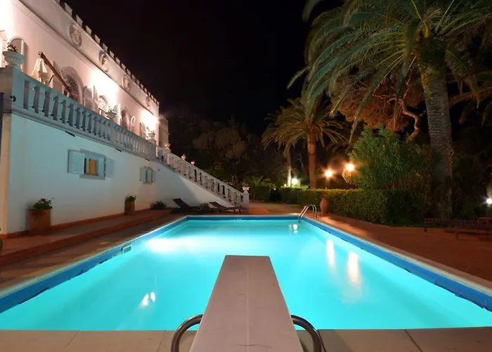 Villa Della Contessa Cangini Di Volterra Con Piscina E Parco Privato