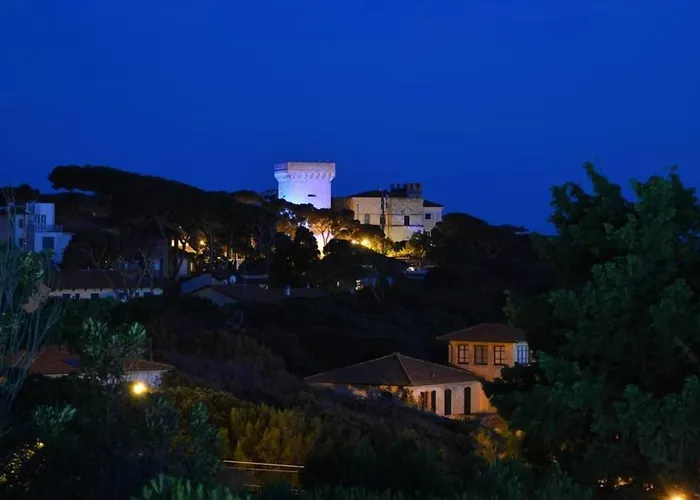 Villa Della Contessa Cangini Di Volterra Con Piscina E Parco Privato