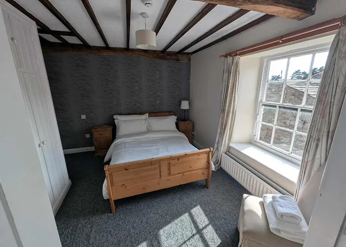 The Kings Arms Hotel
