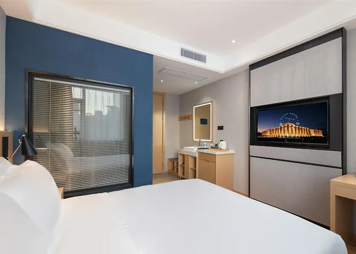 Vyluk Hotel Suzhou Xiangcheng Avenue & Global Harbor