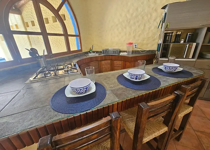 Quinta Del Aguila - Beachfront Family Villa & Private Pool