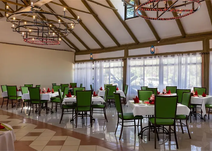 Naivasha Crescent Lodge