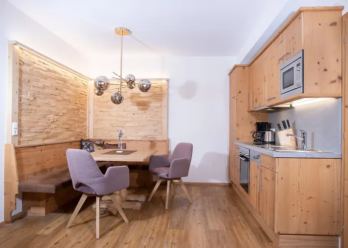 Alphaus Aparthotel