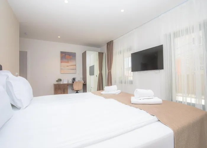 Azalea Dalmacija Luxury Rooms And Apartments