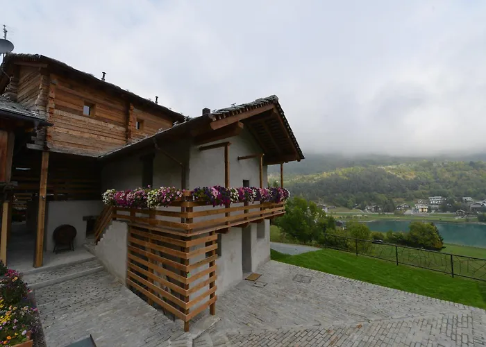 La Maison De Dolphe Chalet De Charme & Art Gallery