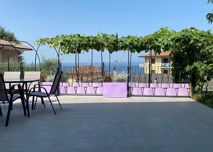 Oleander House Apartments