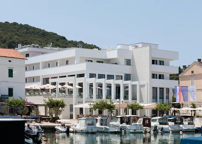 Hotel Preko Ugljan Island, Curio Collection By Hilton