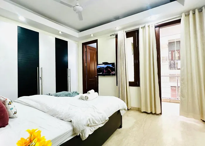 Olive Service Apartments Safdarjung Enclave