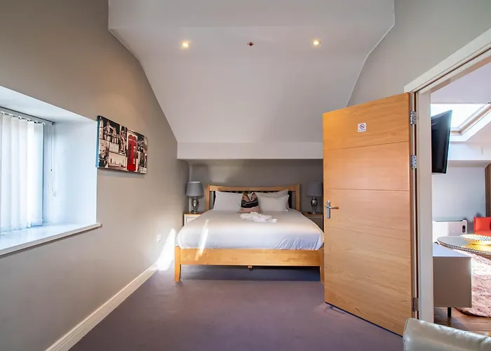 Kelham Apartments: Serviced Accommodation with Free Parking