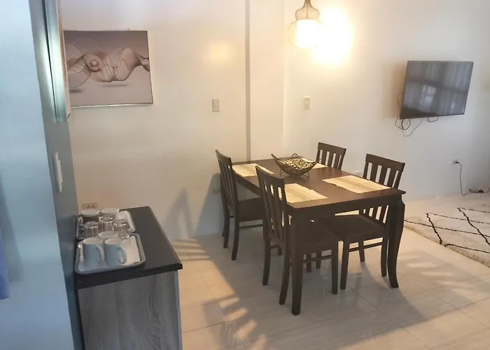 Alona Whitehouses Resort