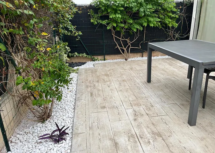 Aux Ayguades, Pavillon Tout Confort Proche Plage, Terrasse Et Wifi