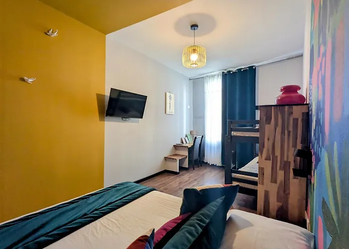 Hotel Des Arts, Artisanal Et Independant