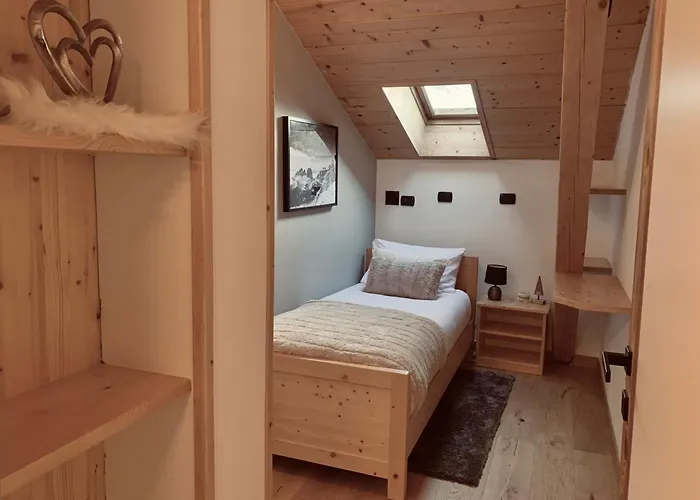 Snowflake Apartment