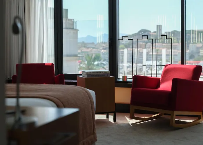 Five Seas By Inwood Hotels