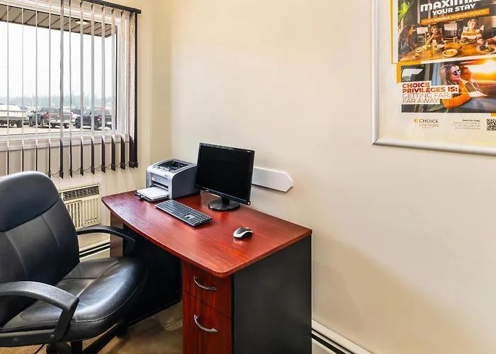 Econo Lodge Inn & Suites High Level