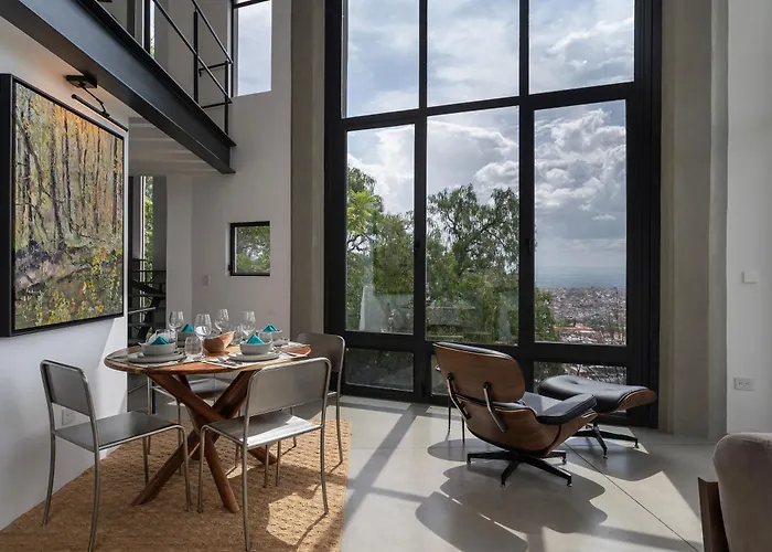 Casa Altamira, Stylish 1Br Loft With City Views In Centro