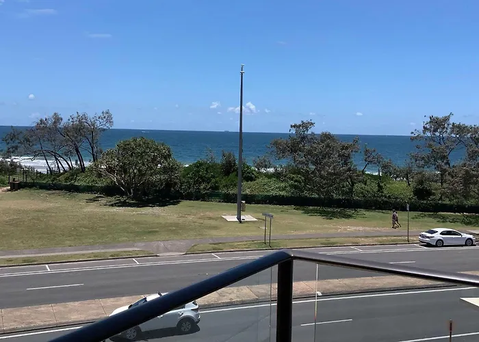 Meridian Alex Beach Apartments
