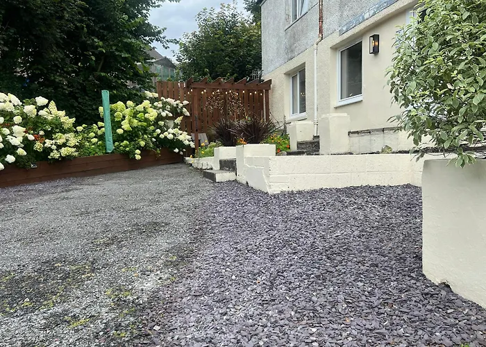 The Mews With Private Parking