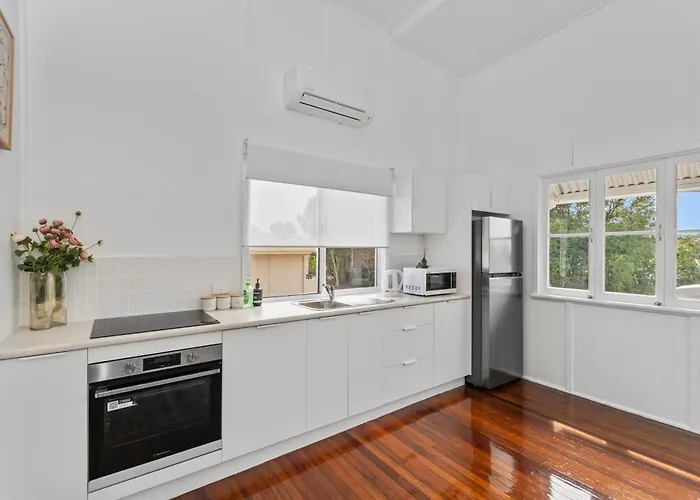 Townsville Suites