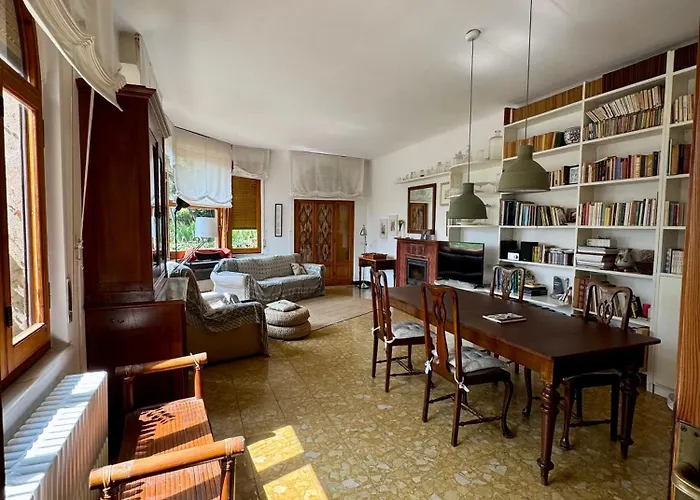 Casa Della Pina