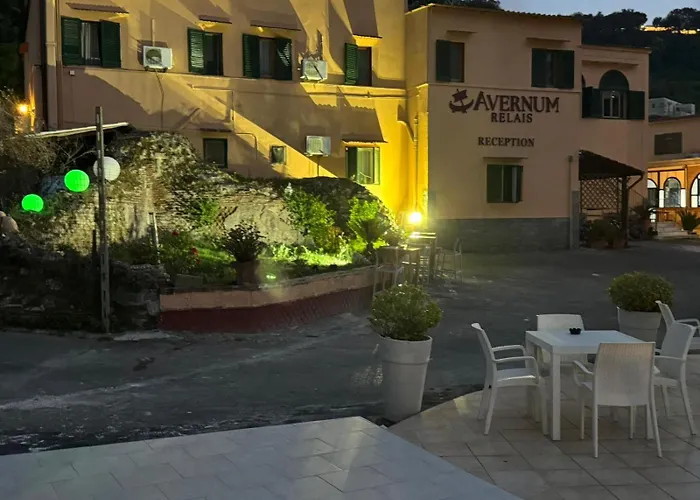 Avernum Relais Hotel E Ristorante