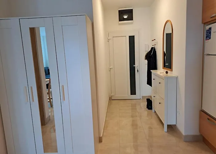 Mirtusz Apartment With See Views