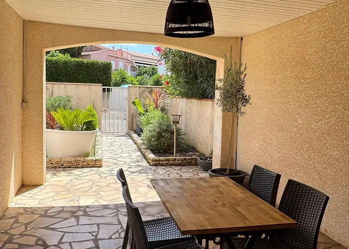 Appartement Avec Piscine Et Parking Prive